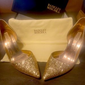 Badgley Mischka Daisy Pump Platino Glitter  Gently used once .